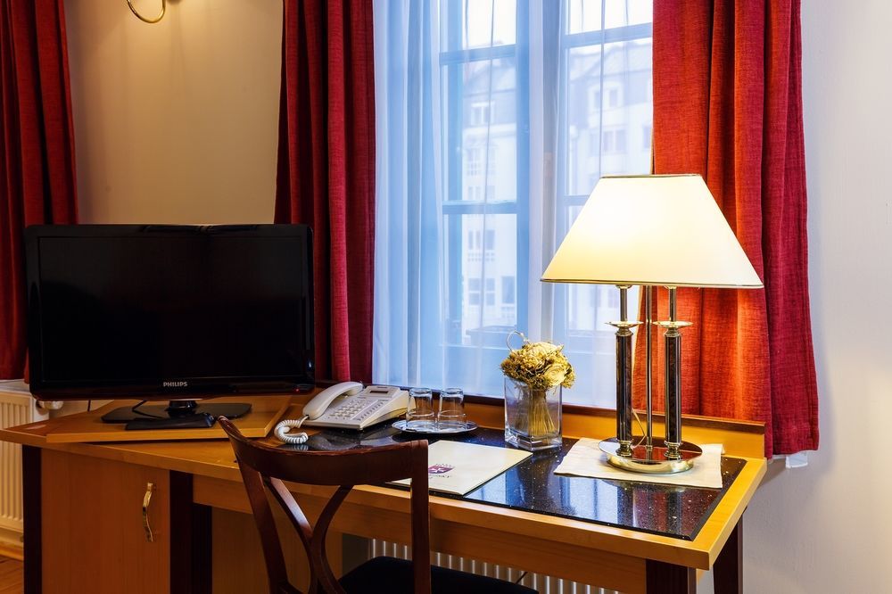 Hotel Maltezsky Kriz Карловы Вары Экстерьер фото